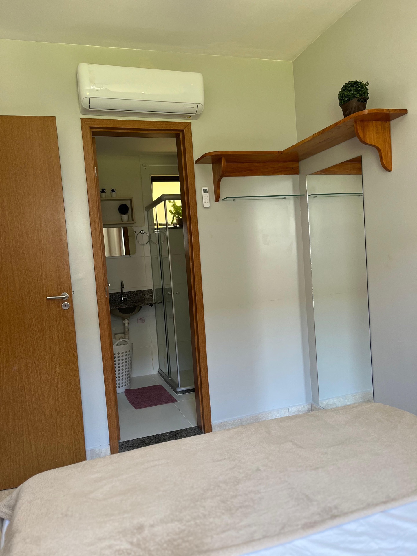 Suite with air conditioning
